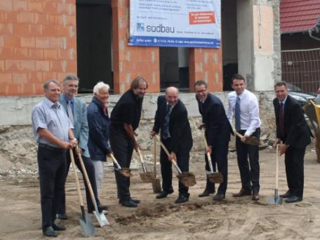 Spatenstich Karlsdorf-Neuthard