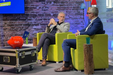 Geschäftsführer Markus Vierling (links) mit Oberbürgermeister Sven Weigt