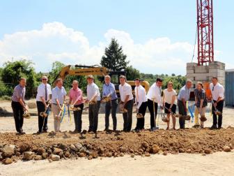 Spatenstich auf dem Blusch-Areal
