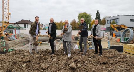 Spatenstich für seniorengerechtes Wohnprojekt in der Dr.-Friedrich-Schmitt-Straße Oberderdingen